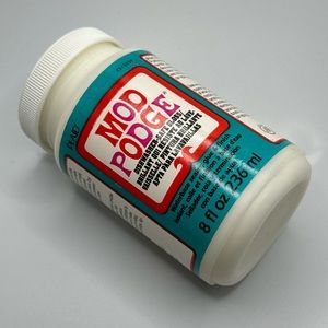 Mod Podge 8oz Craft Glue - Dishwasher Safe Gloss